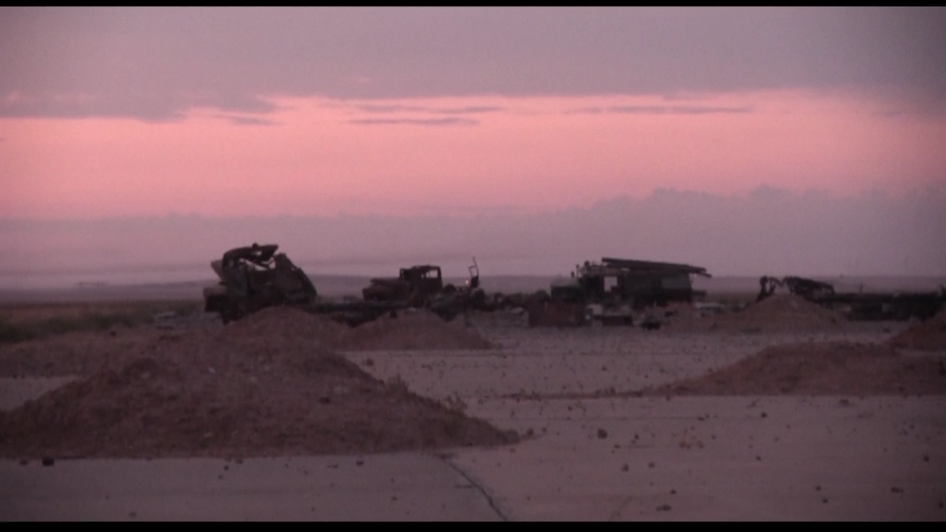 Artêşa Sûriyê li firokexaneya serbazî ya Tebqe bicih bûye